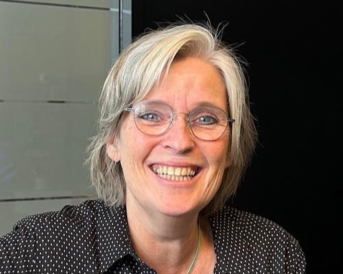 {"id":195,"user_id":2,"folder_id":3,"name":"stephanie_crop","alternate":null,"path":"stephanie_crop.jpeg","extension":"jpeg","size":60957,"created_at":"2025-11-28T10:27:27.000000Z","updated_at":"2025-11-28T10:27:27.000000Z"}